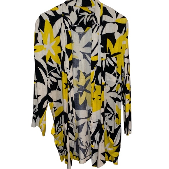 cream with yellow and black print linen blend , oversized statement blazer - Picture 2 of 10